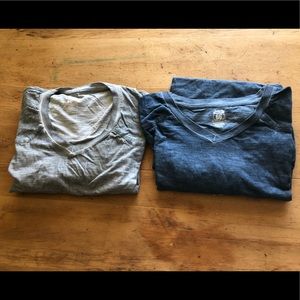 Set of 2 matching men’s t shirts